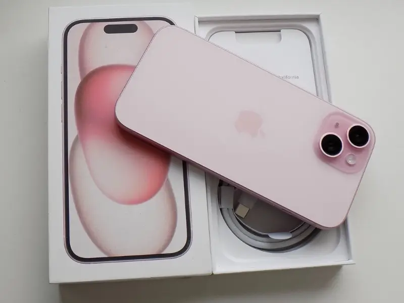 iPhone 15 128GB Růžová